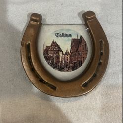 Tallinn Vintage Horseshoe