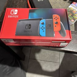 Nintendo Switch 