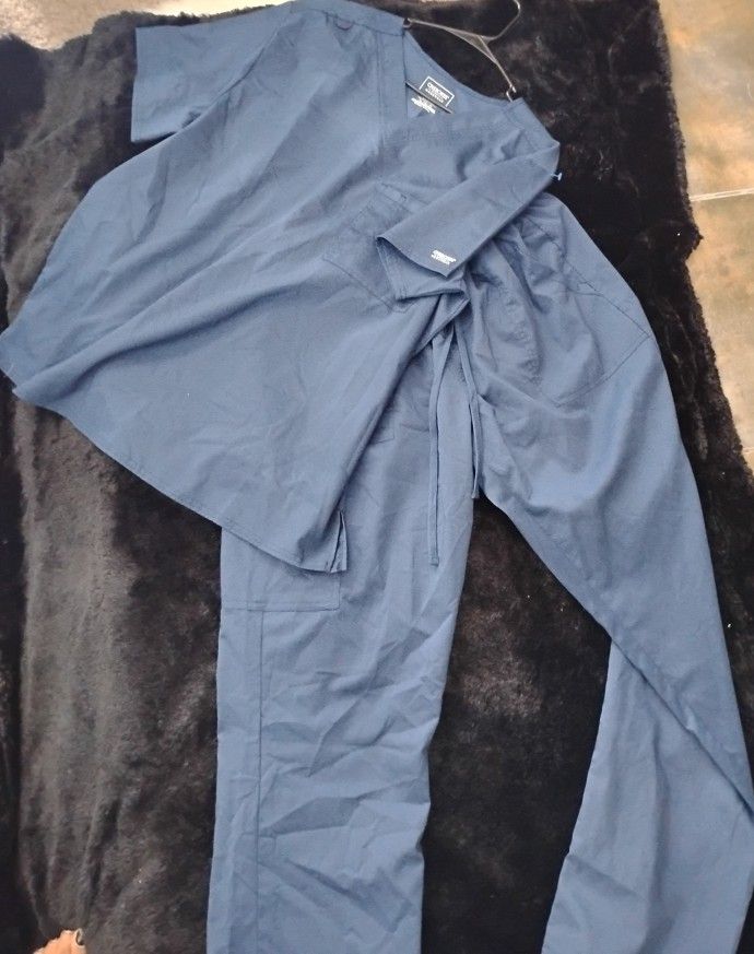 Cherokee Scrub Set