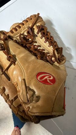 Left handed used baseball gloves