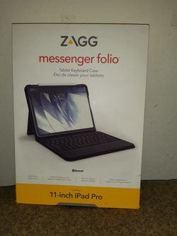 Zagg Messenger Folio 11 in. IPad Pro