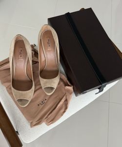 Gorgeous Alaia Heels Size 41