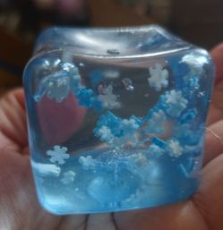Blue Cube With Snowflakes Inside Squishy