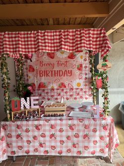 Berry First Birthday Strawberry Decorations 