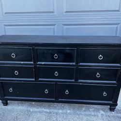 Wood Dresser 8 Drawers