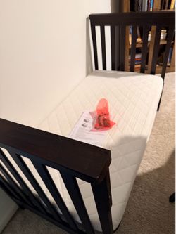 Weathered Espresso Infant/Toddler Bed Convertible