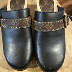 Louis Vuitton Clogs