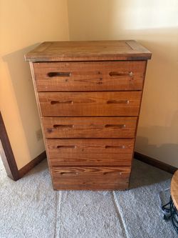 Dresser