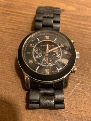 Photo Michael Kors men’s black watch