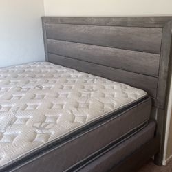 King Bed Two Nightstands Box Spring And Mattress King 