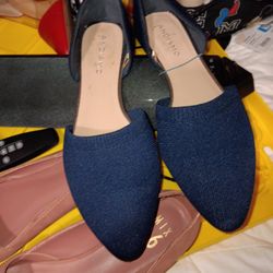 7 1/2 Blue Flats $10 