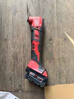 Milwaukee M18 Cordless Oscillating Multi-Tool