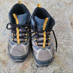 Kids Hiking Boots Size 5 Mens