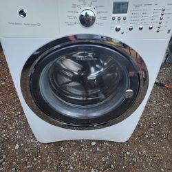 Electrolux Washing Machine With Pedestal 