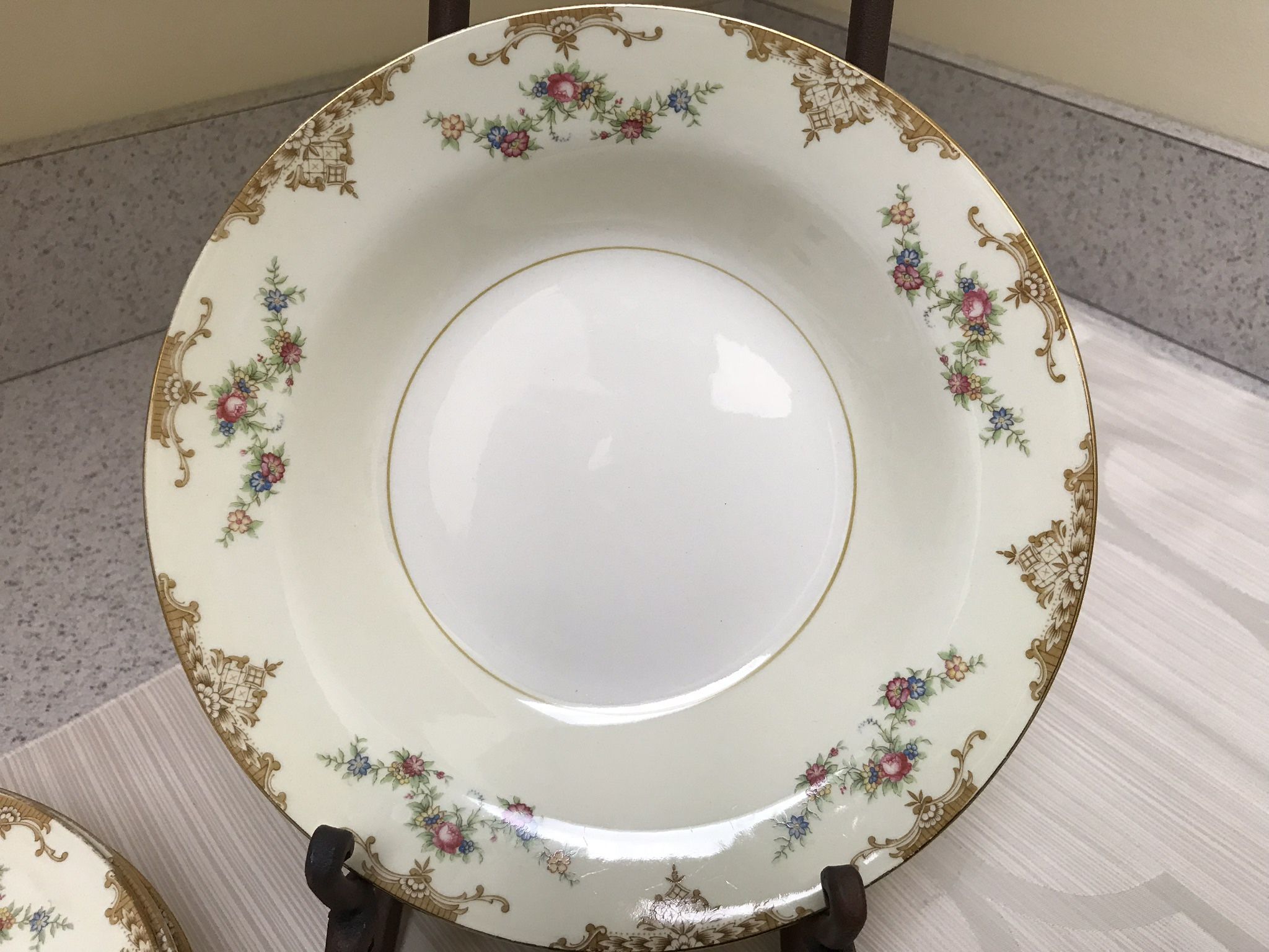 8 Vintage Homer Laughlin “Aristocrat” G52N5 Eggshell Nautilus Rimmed Soup Bowls