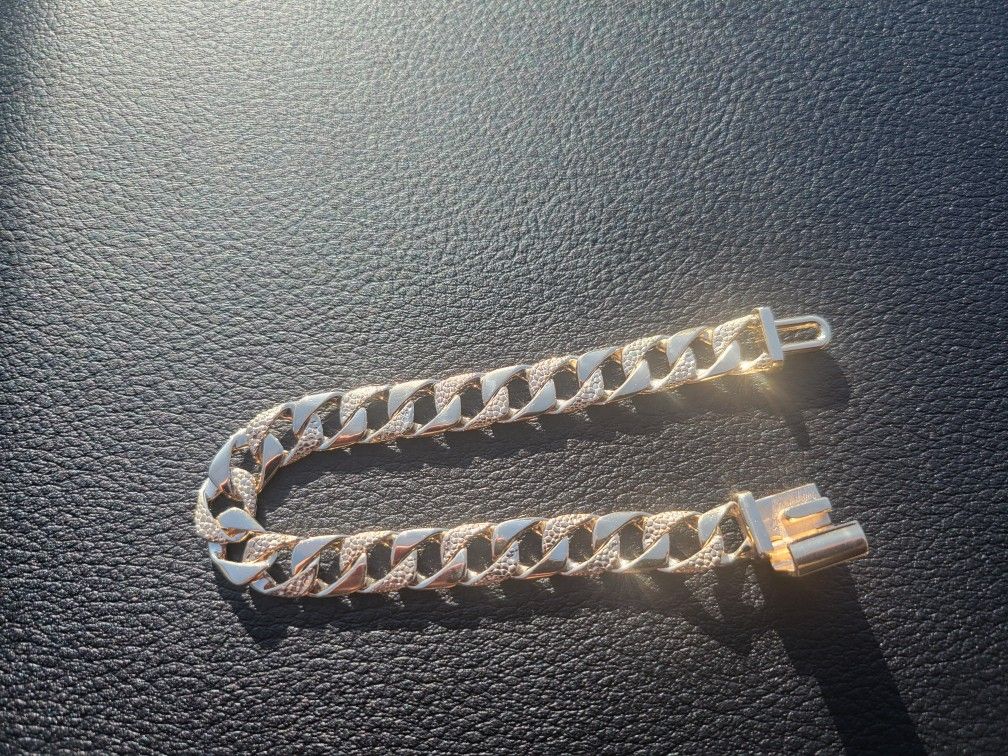 Mens Bracelet 14K