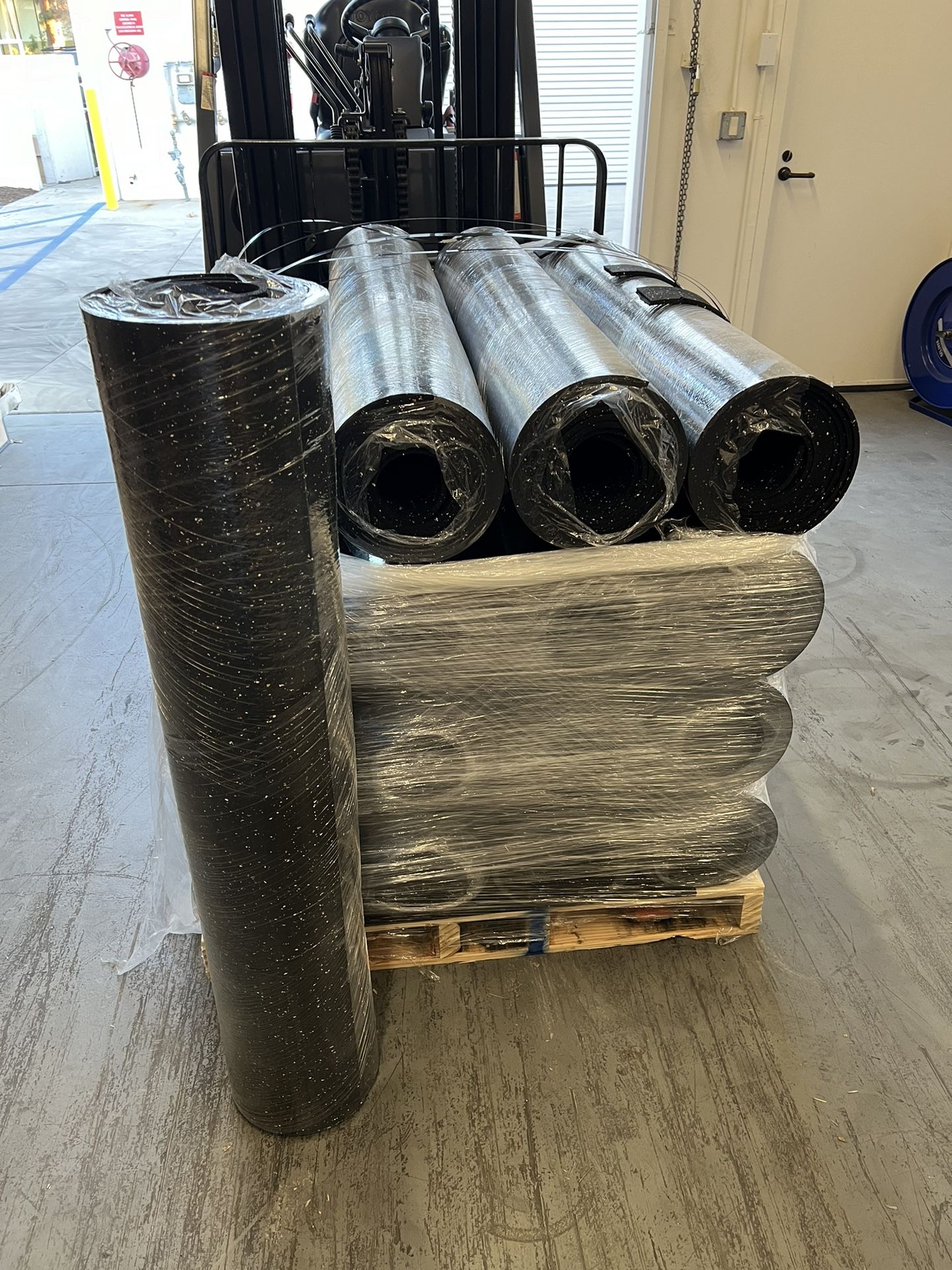 Rubber Flooring Rolls▪️Brand New▪️4ft X 16ft▪️8mm Thick▪️ Multiple Available