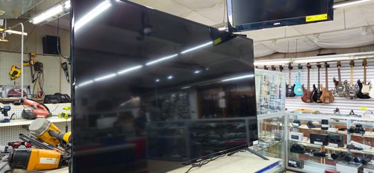 70" Skyworth Smart TV with remote