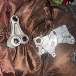2013 sfv650 rear caliper bracket and shock linkage 
