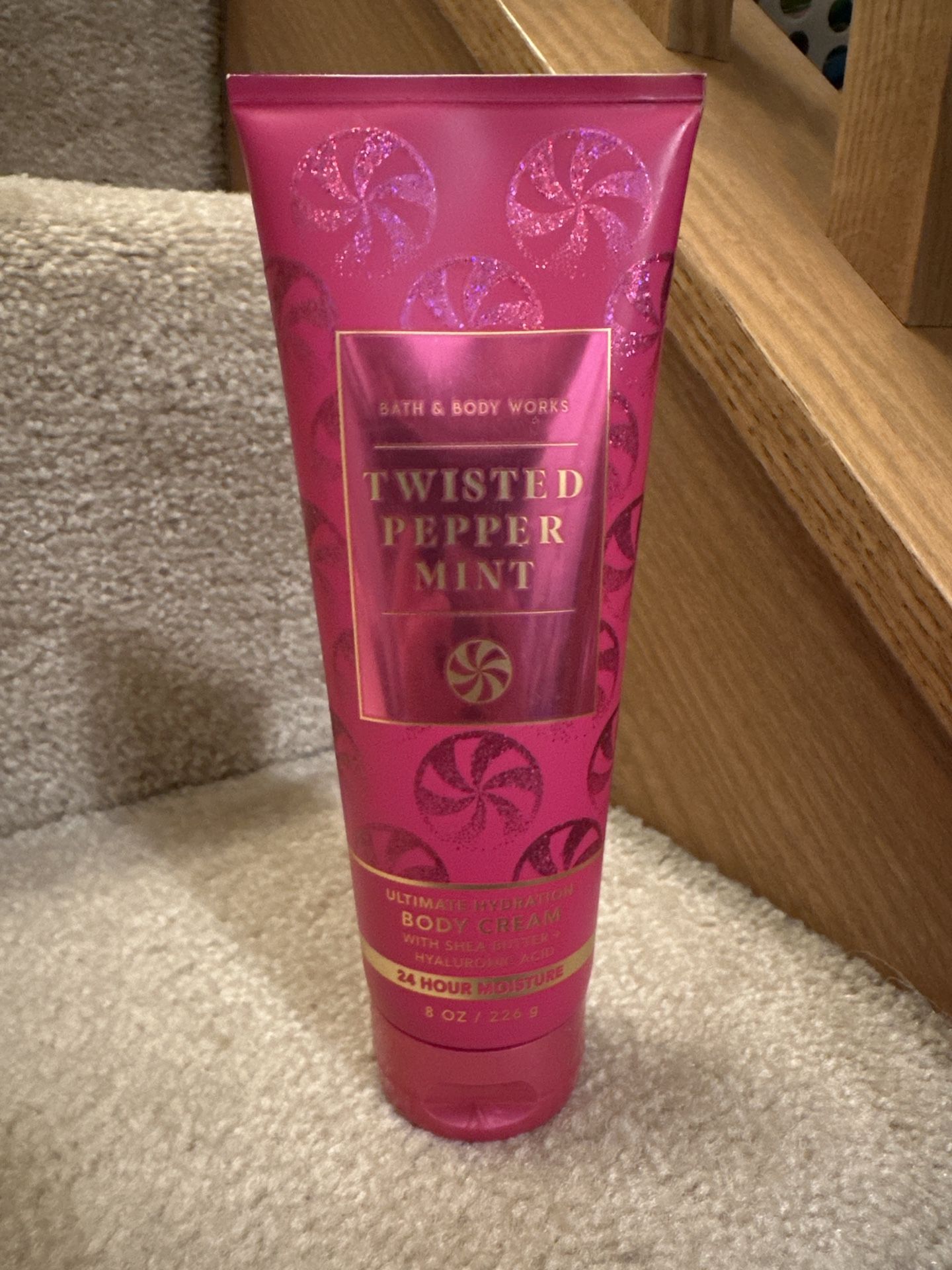 Bath & Body Works Twisted Peppermint Body Cream new $10