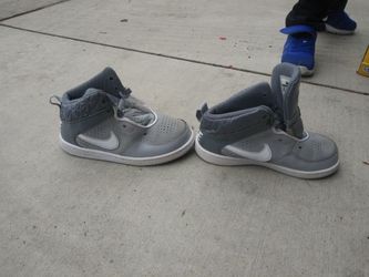 NIKE FLIGHTS
