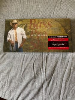 Garth Brooks CD Set (7)