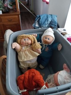 4 Cabbage Patch Toys Dolls