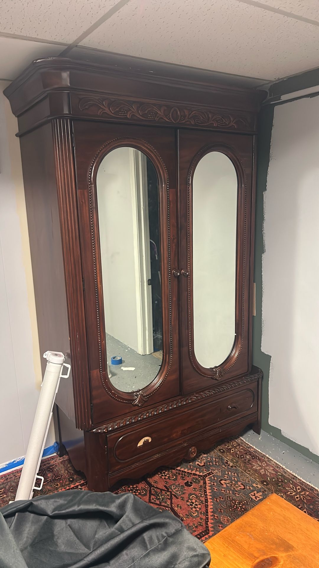 Wardrobe Furniture with Mirror