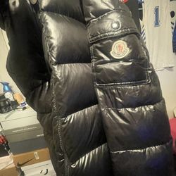 Moncler Puffer 