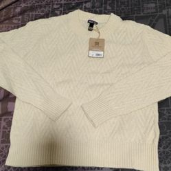 BRAND NEW PATAGONIA SWEATER 
