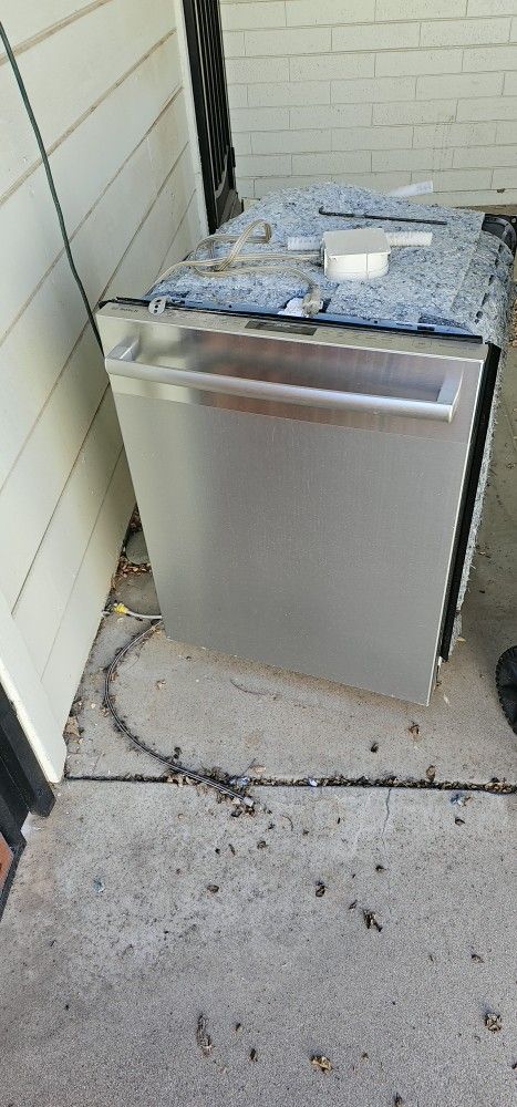 A german maid dishwasher