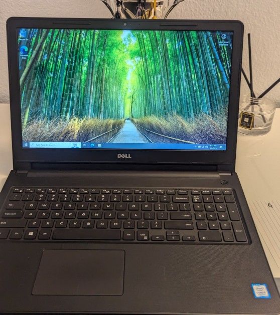 Like NEW Dell Wide Screen Laptop SSD!!