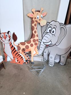 Tiger,Elephant,Giraffe