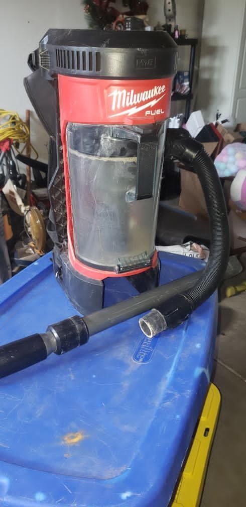 Milwaukee Vacuum