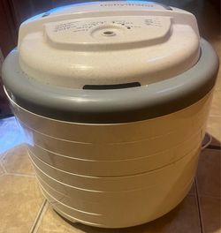 Nesco Food & Jerky Dehydrator