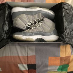 Cool Greys  size 7 