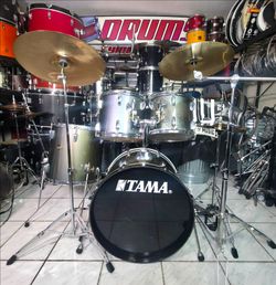 Tama Complete Drum set !!! With New cymbals  !! $380 or best offer !!