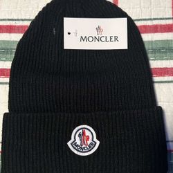 Moncler Beanie (Black)