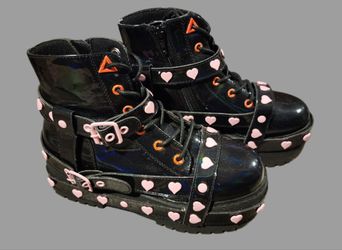 YRU PLATFORM SHOES size 7M