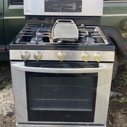 LG Smart Gas Stove Self-cleaning Freestanding Natural Gas Range