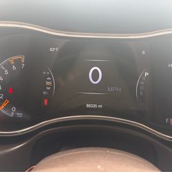 2014 jeep grand Cherokee overland 5.7 Hemi