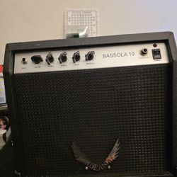 Bass Amplifier Dean Bassola 