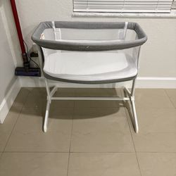 Free baby delight side bed bassinet