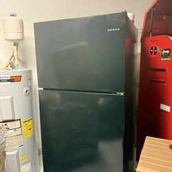 Amana refrigerator