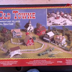 Dura -Craft HO Scale Town