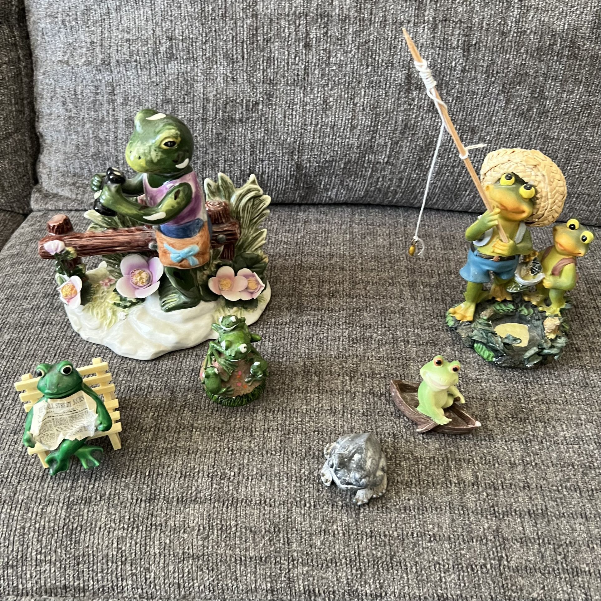🐸 Lot of 6 Vintage Frog Figurines