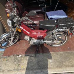 Lazer 5 Sport Moped 