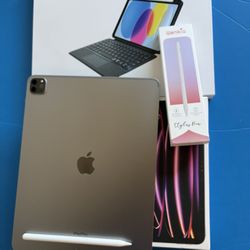 Apple iPad Pro 12.9” 6th Generation (M2 Chip / 2022 Model) 256gb with Pencil & Keyboard  case 