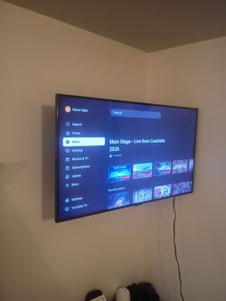 42" QLED SMART TV Samsung - W/Wall Mount