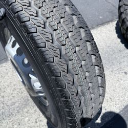 (1) 215/85R16 Continental Tire 